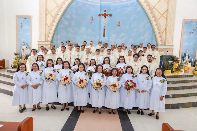 Kongregasi Suster-suster Fransiskus Dina (SFD)